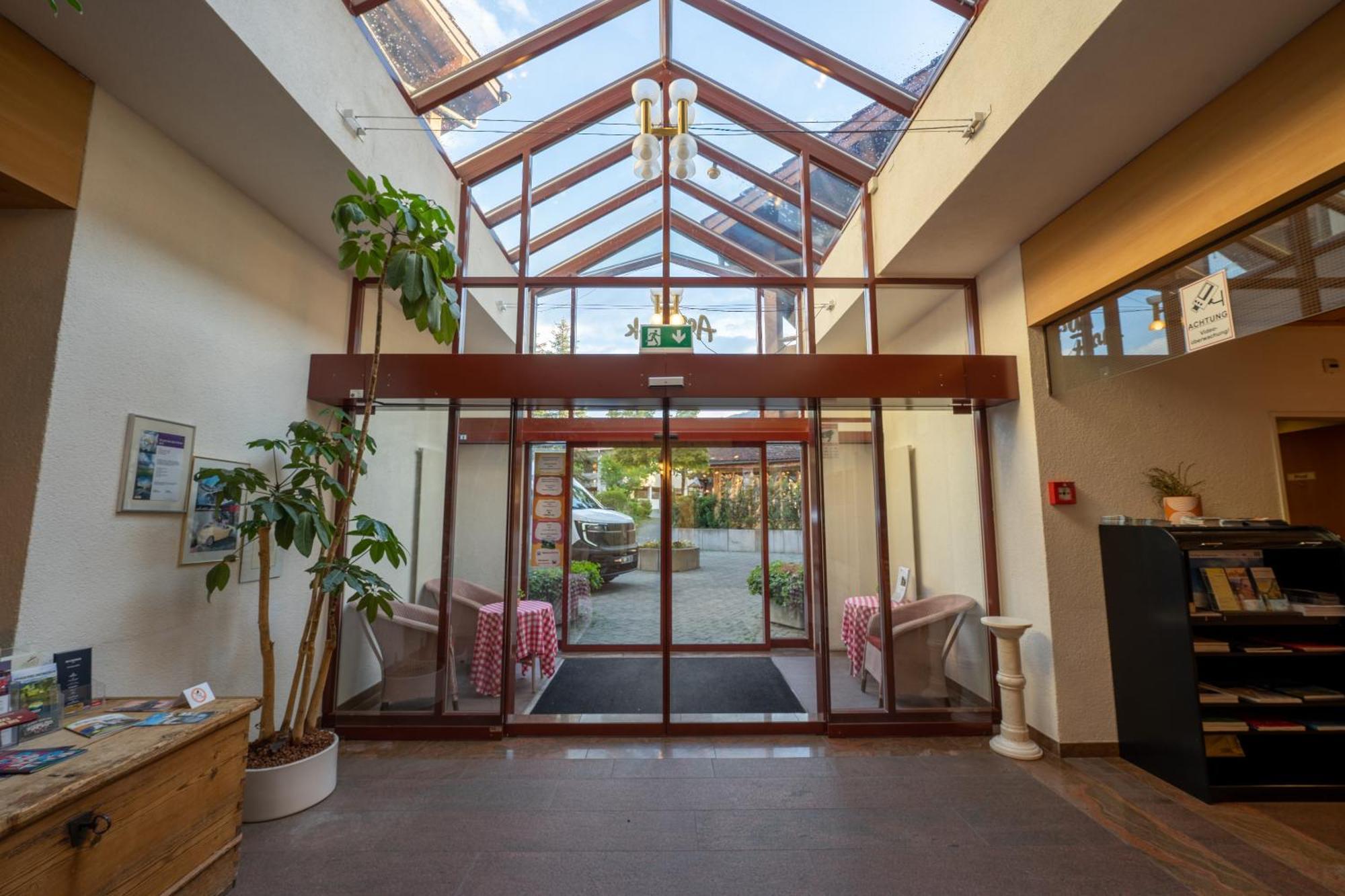 Hotel Aeschipark Aeschi Bei Spiez Extérieur photo