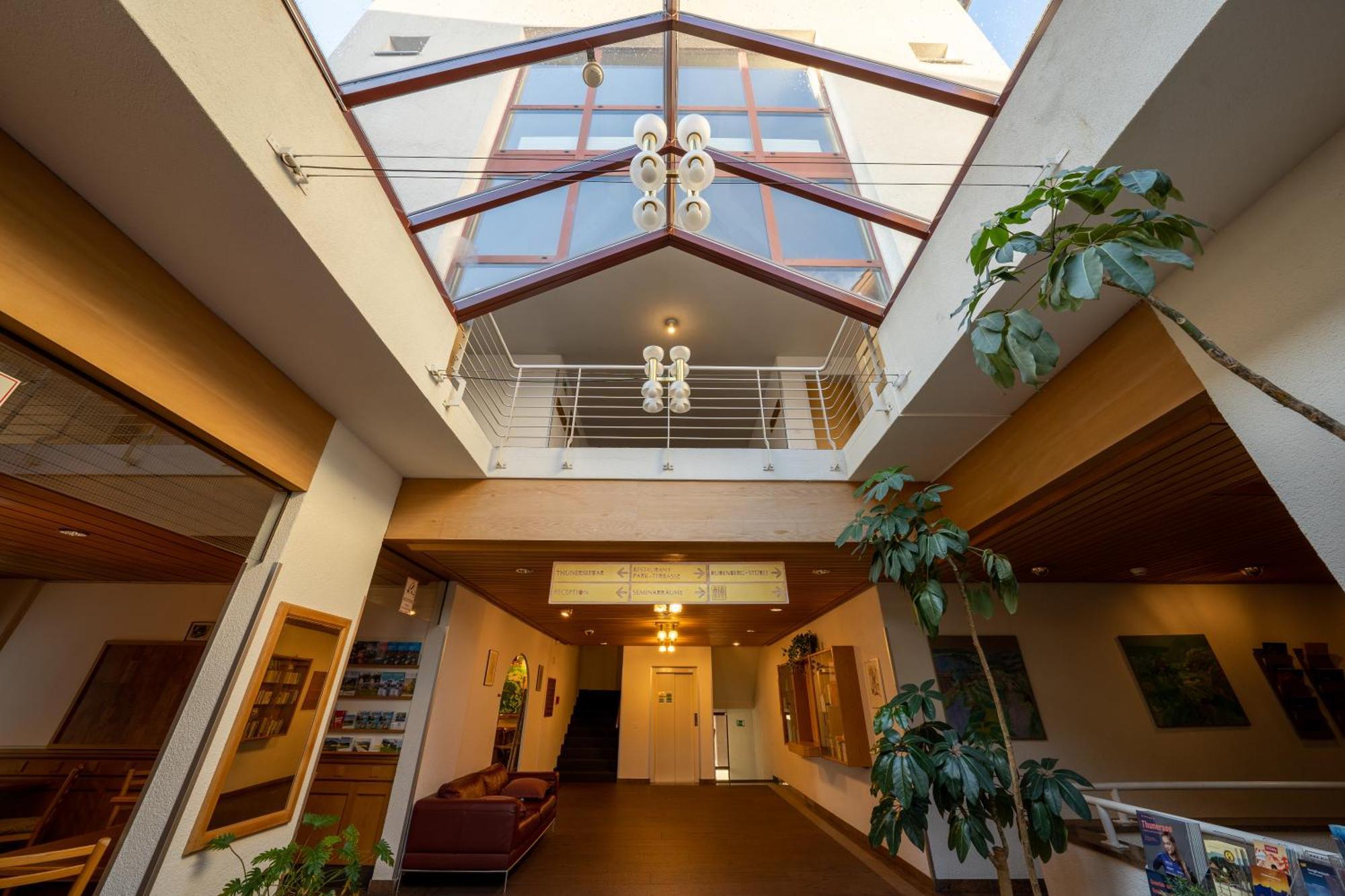 Hotel Aeschipark Aeschi Bei Spiez Extérieur photo
