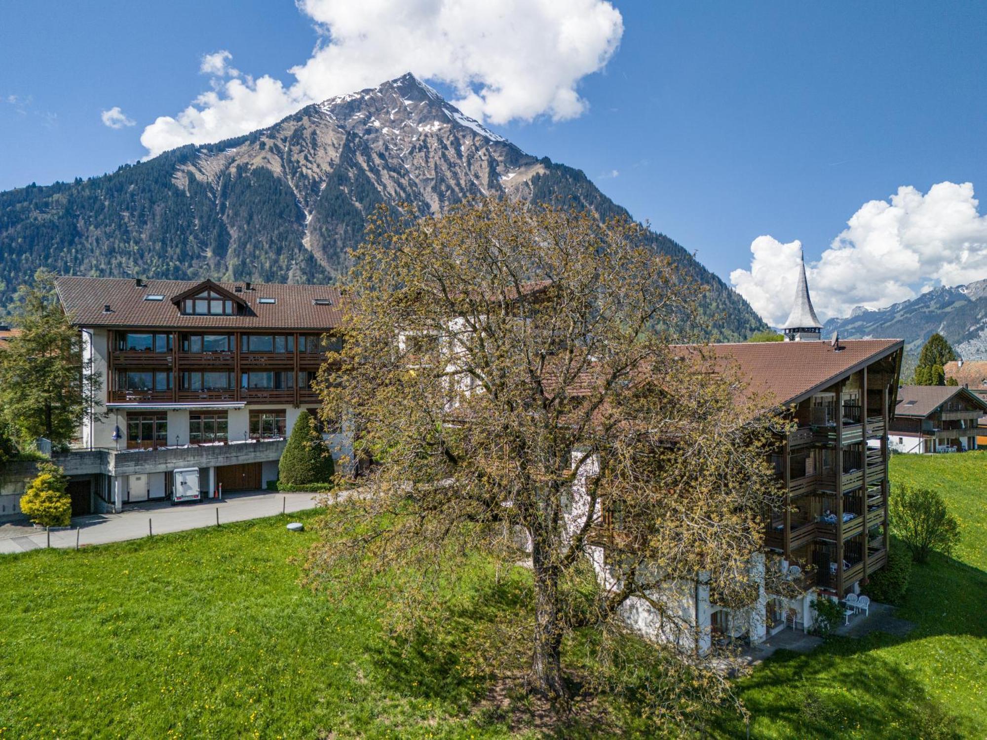 Hotel Aeschipark Aeschi Bei Spiez Extérieur photo