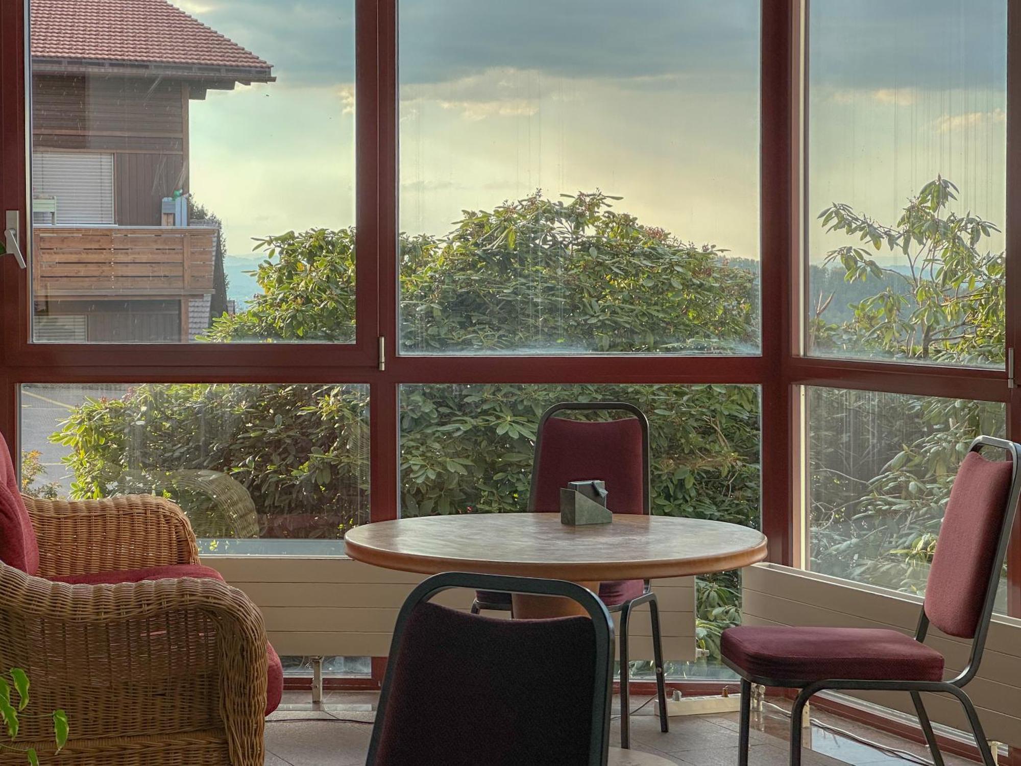 Hotel Aeschipark Aeschi Bei Spiez Extérieur photo