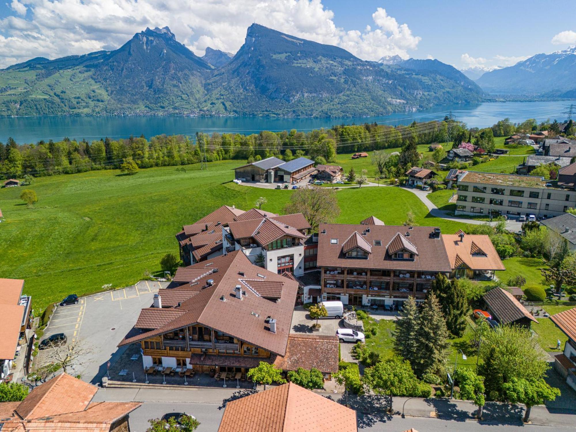 Hotel Aeschipark Aeschi Bei Spiez Extérieur photo